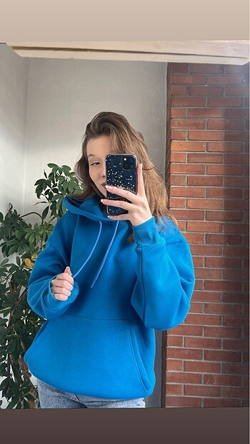 Sweatshirt