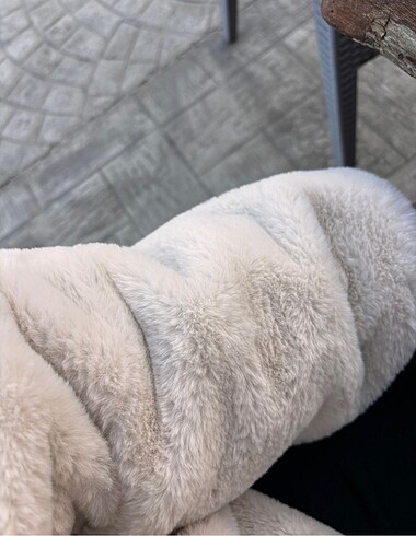 l Beden Bershka peluş ceket