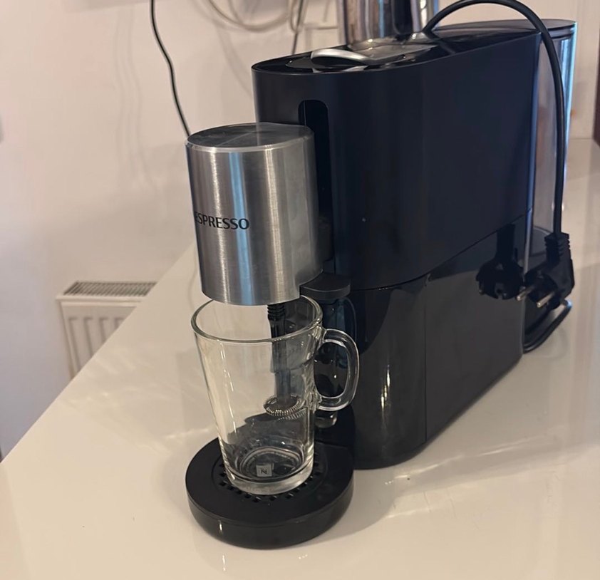 Nespresso Siyah Kahve Makinesi - Görsel 5