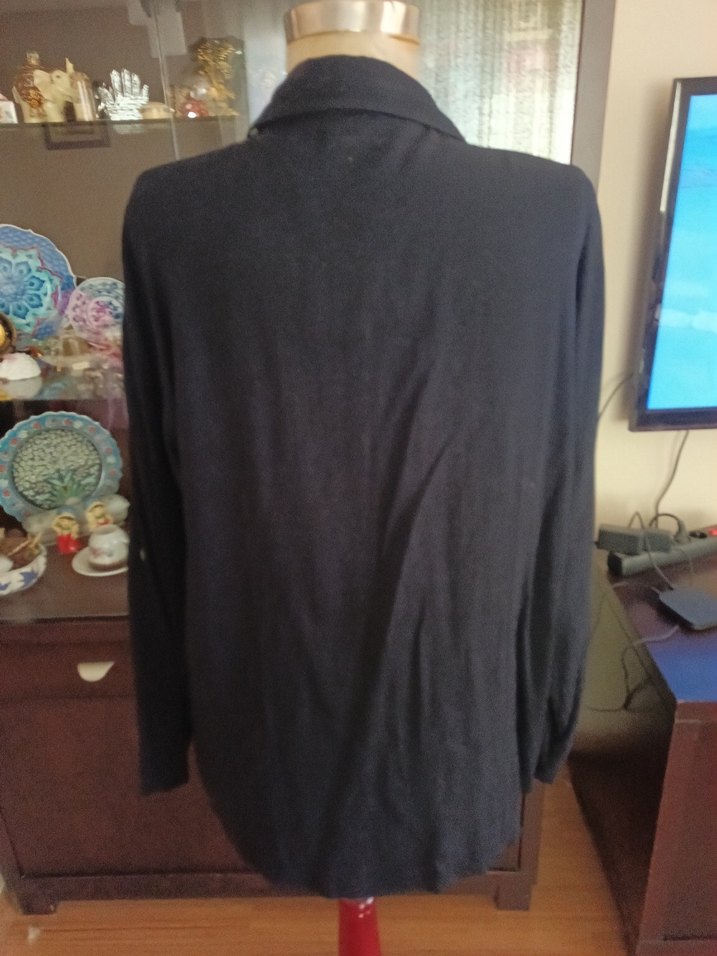 Siyah Uzun Kollu Düğmeli  Gömlek - Görsel 3