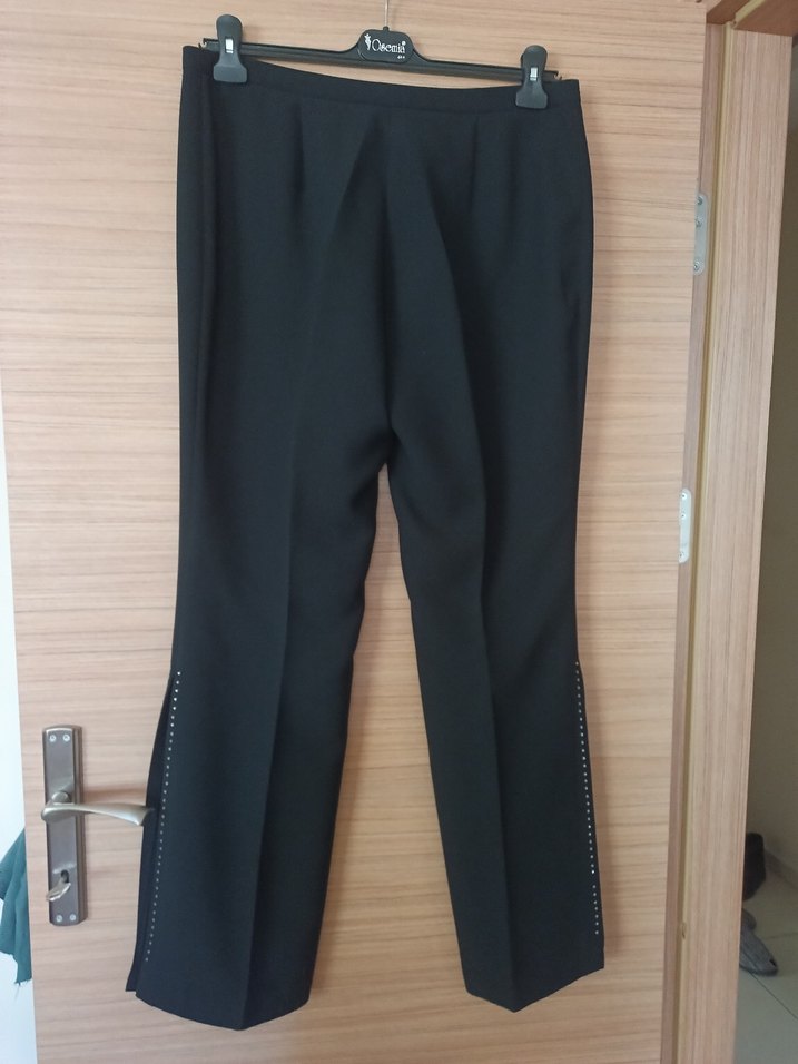Siyah Kadın Kumaş Pantolon, Normal Kesim, Midi Boy - Görsel 3
