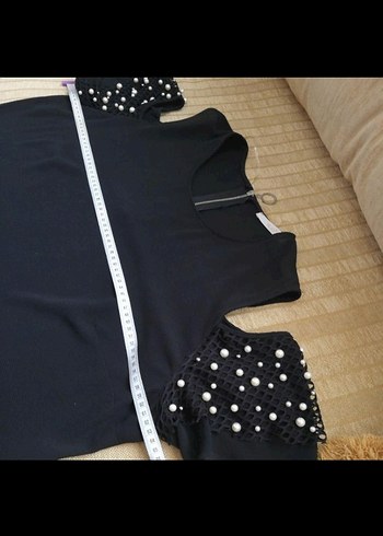 Boncuk Detaylı Siyah Bluz - Görsel 5