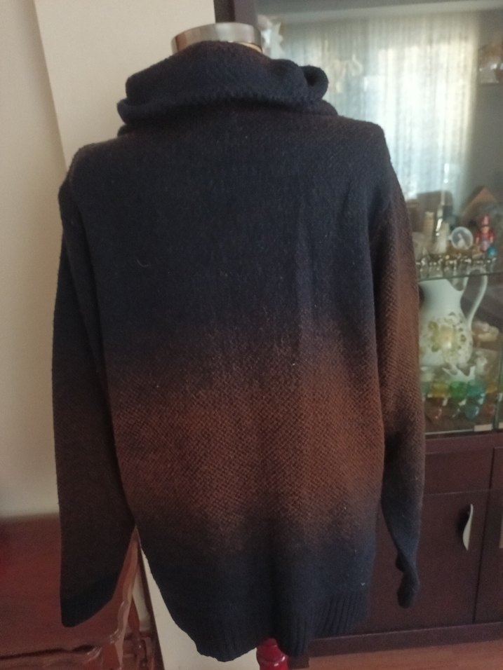 Kahverengi Yüksek Yakalı Örgü Kazak - Görsel 3