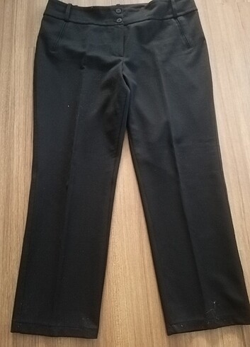 44 Beden siyah Renk 3 lu Takım halinde. Pantolon.gömlek.ceket