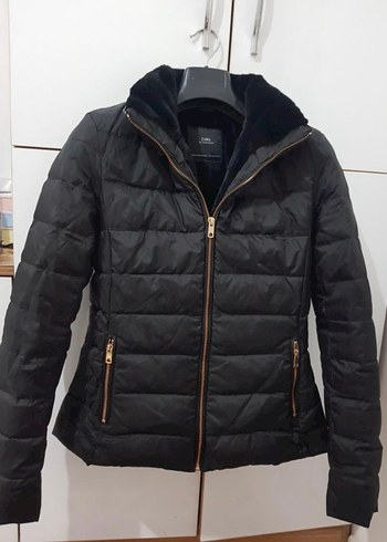 Siyah Kürklü Kadın  zara mont - Görsel 3