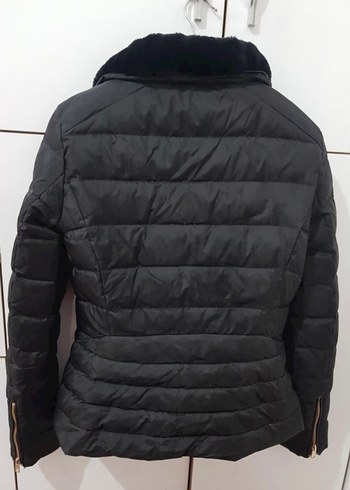 Siyah Kürklü Kadın  zara mont - Görsel 2