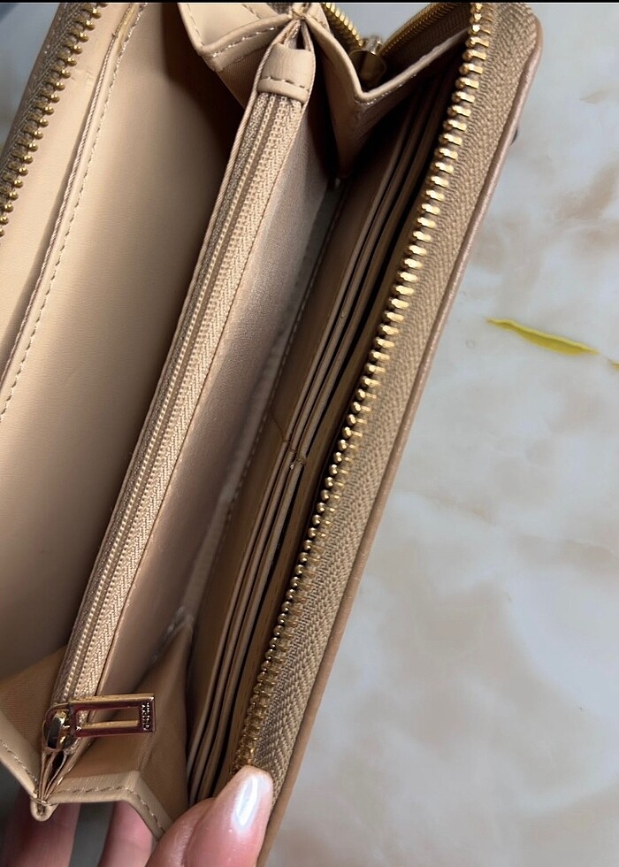 Guess cüzdan - Görsel 2