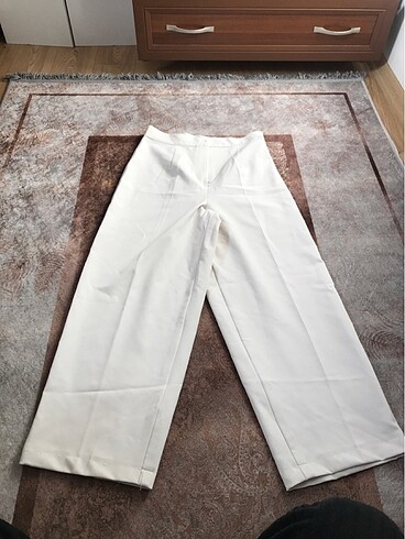 beyaz pantalon