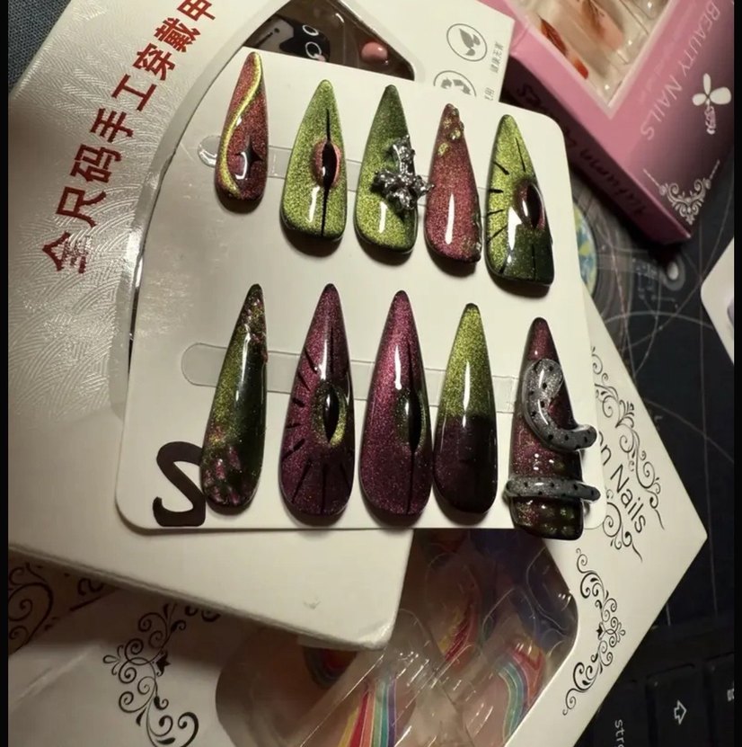 Renkli Parlak Takma Tırnak - Görsel 2