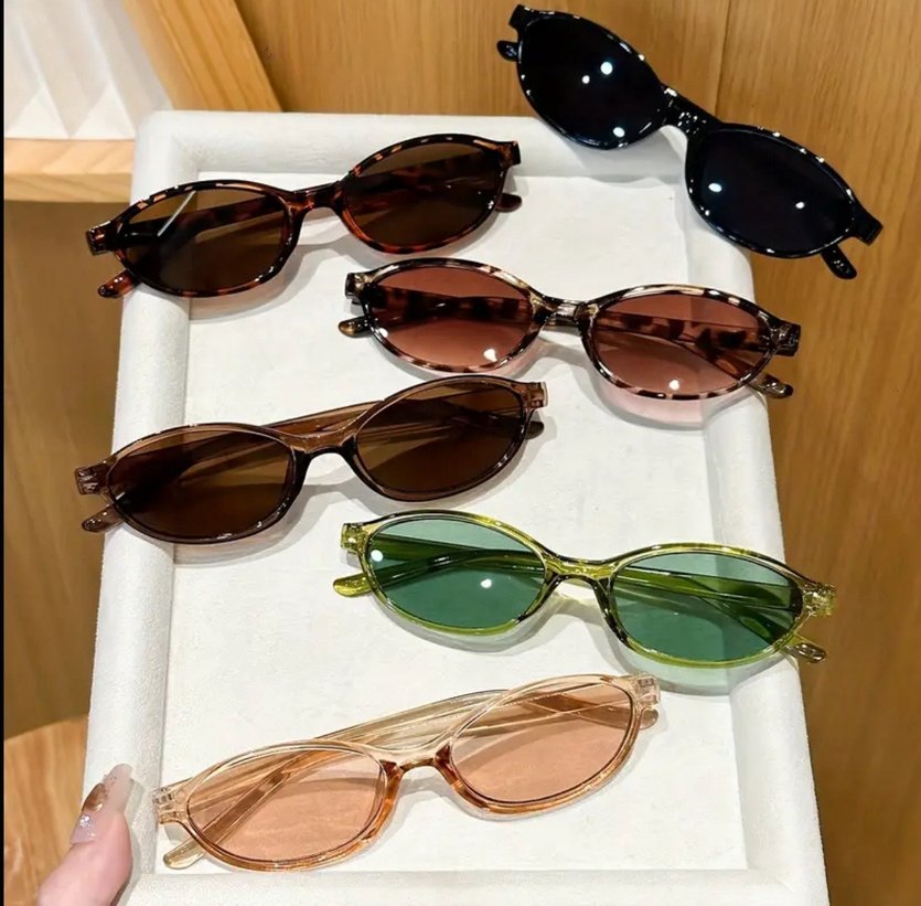 Şeffaf Çerçeveli Çok Renkli Kadın Güneş Gözlükleri - Görsel 2