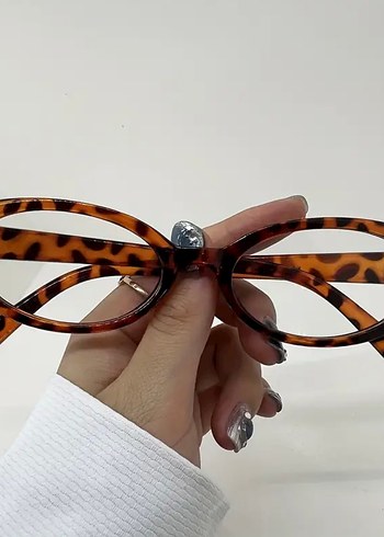 Şeffaf Bej-Kahverengi-Siyah Kadın Gözlüğü - Görsel 3