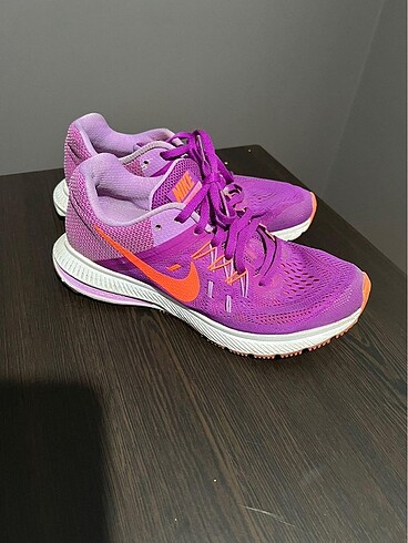Nike spor ayakkabı