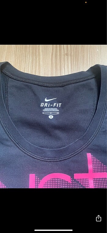 s Beden Nike tişört
