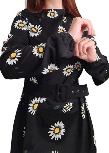 Siyah Çiçek Desenli Midi Kemerli Elbise - Görsel 5