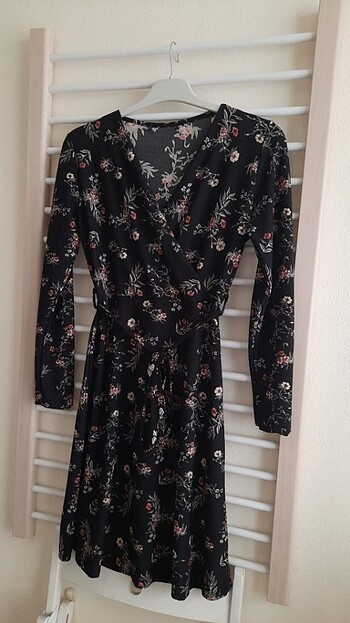 TRENDYOL çiçekli elbise / Kruvaze yaka çiçekli elbise - Görsel 2