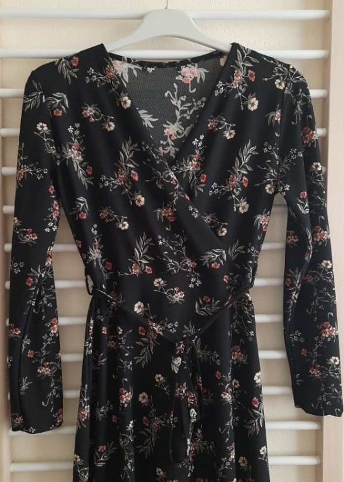 TRENDYOL çiçekli elbise / Kruvaze yaka çiçekli elbise - Görsel 3