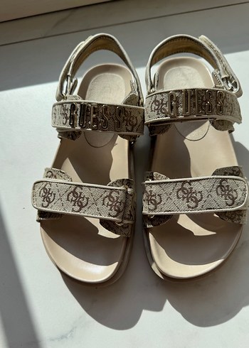 Guess Orjinal 38 numara sandalet
