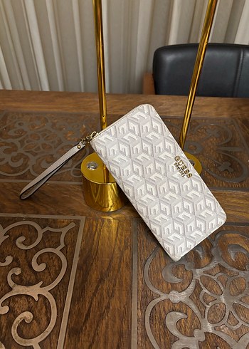 Guess Orjinal Gri Beyaz Fermuarlı Kadın Cüzdan - Görsel 2