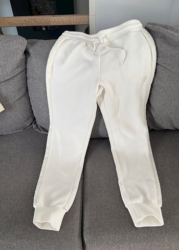 Guess Orjinal L beden beyaz eşofman altı - Görsel 2