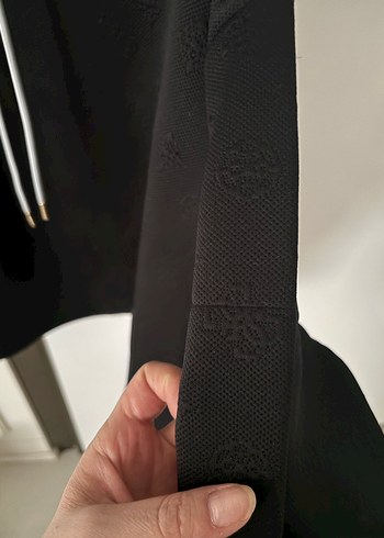 Guess Orjinal siyah M beden sweatshirt - Görsel 4
