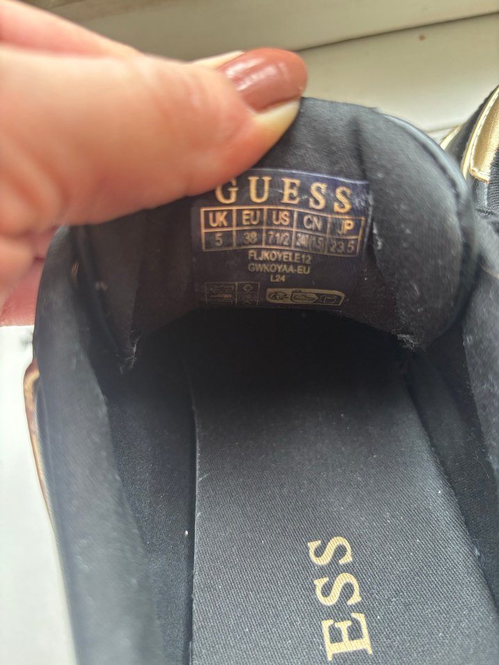 Guess Orjinal,yeni sezon38 numara.Siyah spor ayakkabı - Görsel 3