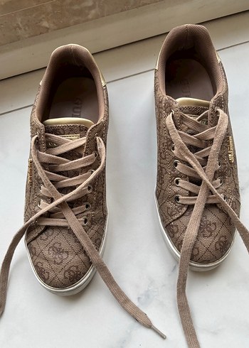 Guess orijinal spor ayakkabı - Görsel 6