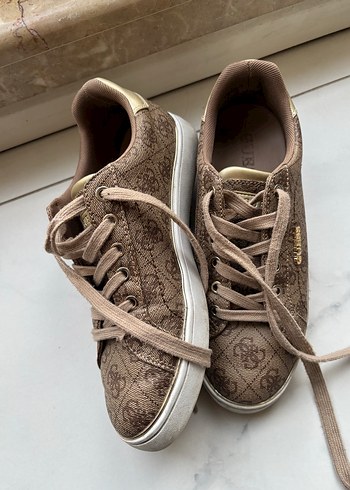 Guess orijinal spor ayakkabı - Görsel 3