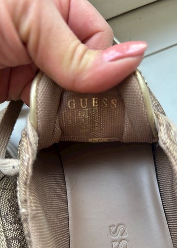 Guess orijinal spor ayakkabı - Görsel 4