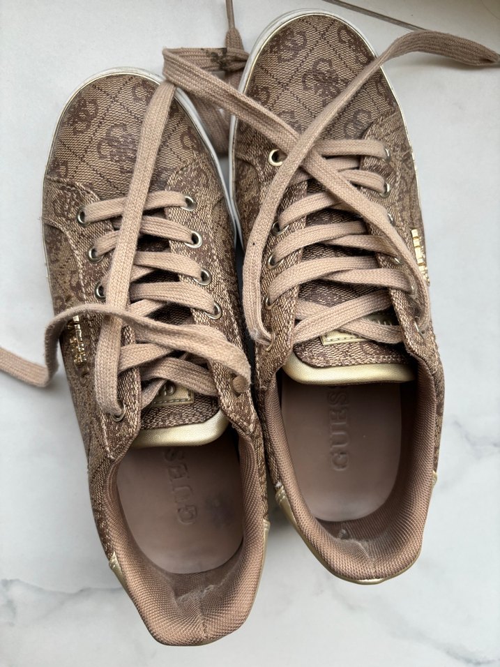 Guess orijinal spor ayakkabı - Görsel 5