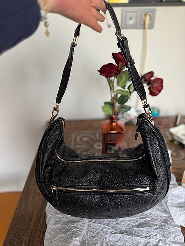 Guess Guess Orjinal siyah büyük çanta