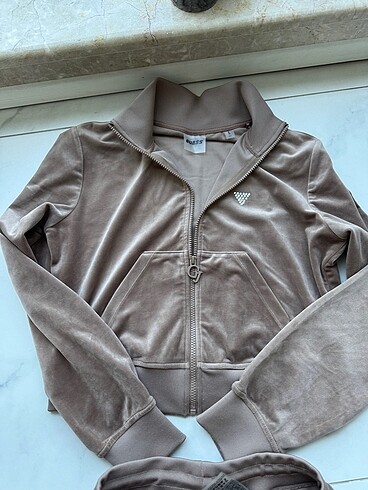 Guess Guess Orjinal yeni sezon S beden eşofman takımı