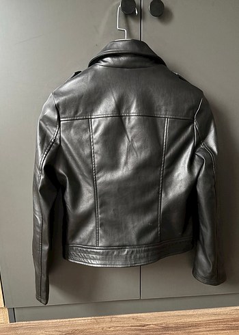 Guess Orjinal deri ceket - Görsel 4