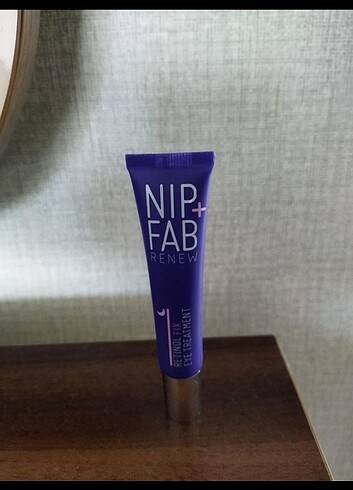 Nip fab retinollu göz kremi