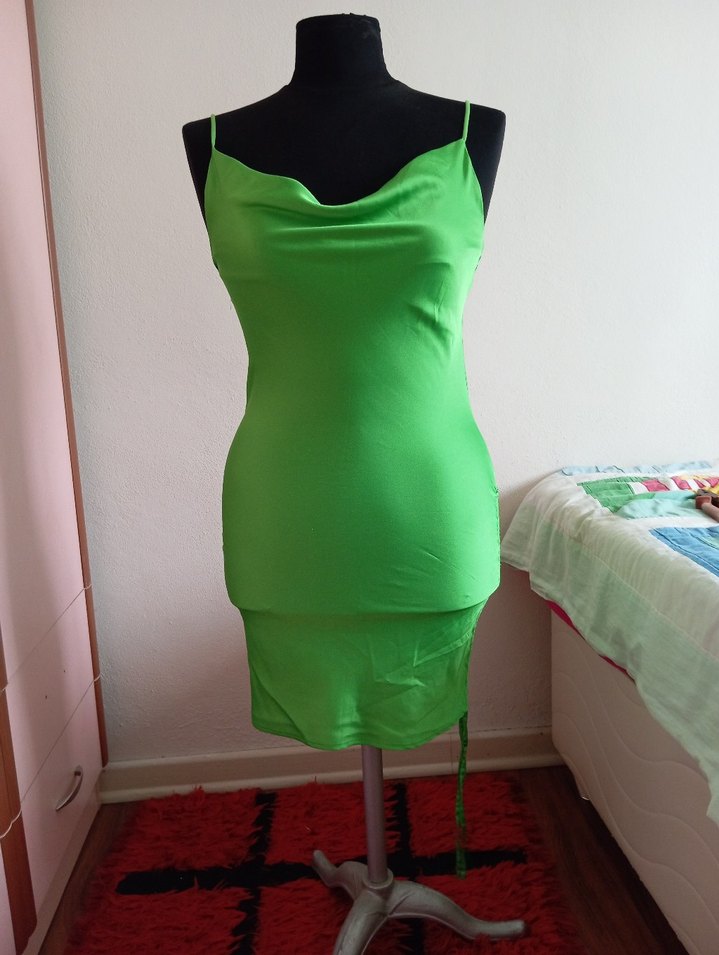 Parlak Yeşil Drapeli Mini Abiye Elbise - Görsel 2