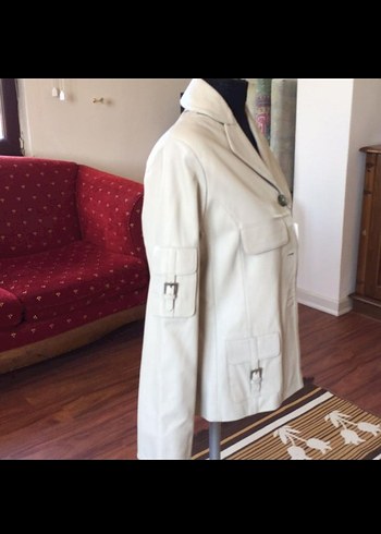 Kadın Bej Deri Kemerli Ofis Ceketi - Görsel 3