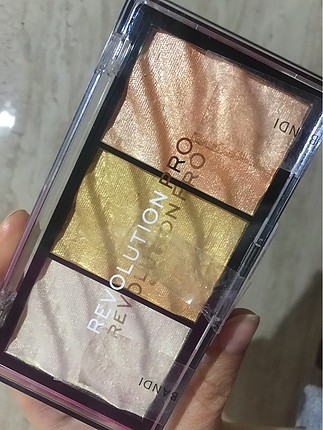 Revolutıon pro highlighter 3 renk + ruj dudak kalemi