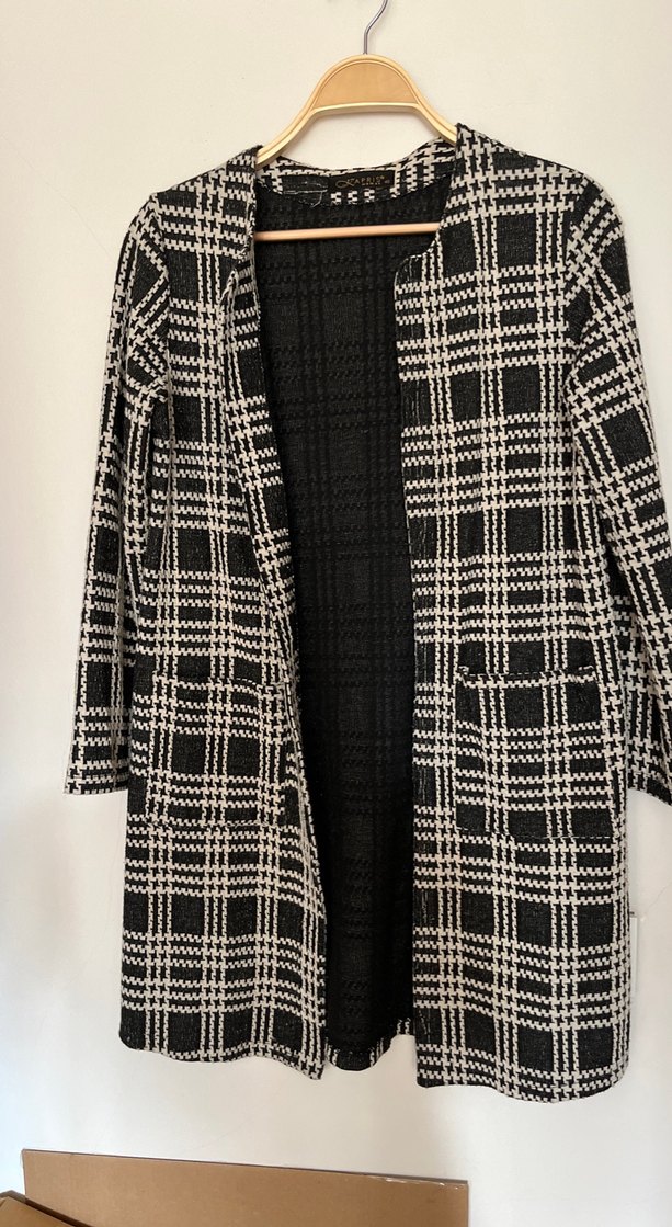 Düğmesiz Siyah Beyaz Kareli Midi Kadın Ceket - Görsel 4