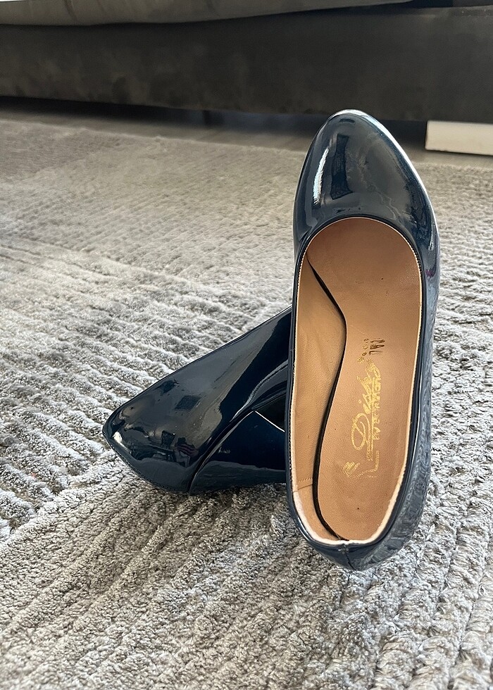 Topuklu rugan ayakkabı - Görsel 3