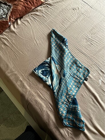 İpek Eşarp - Görsel 6