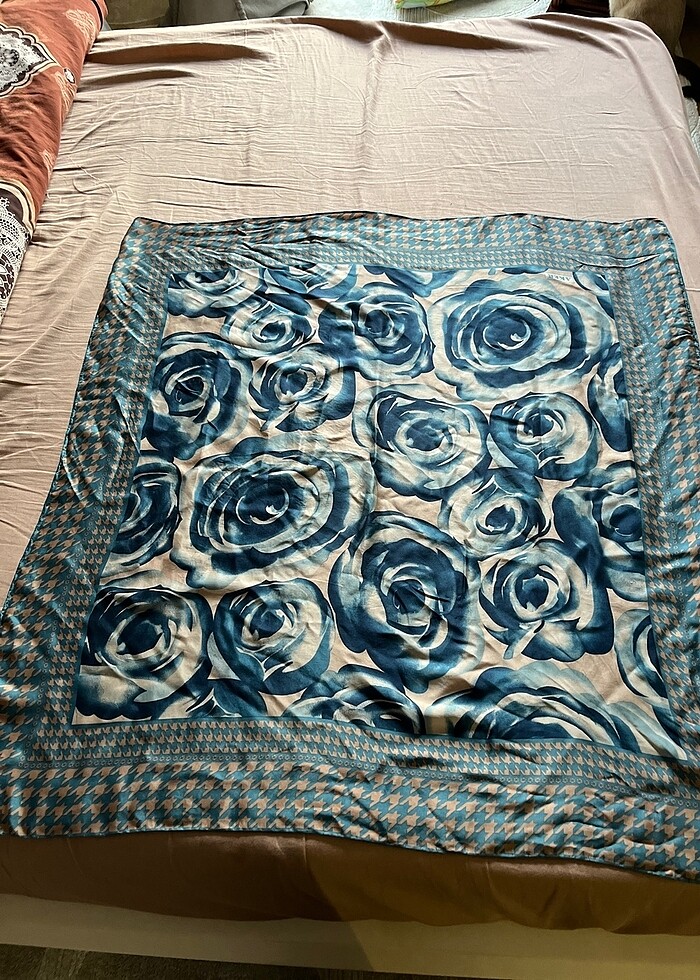 İpek  Eşarp - Görsel 2