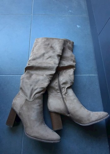 Bej Süet fermuarli Kadın Dizüstü Bot - Görsel 2