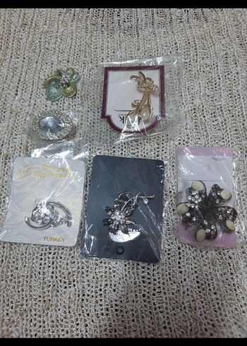 İşlemeli Payetli Broşlar - Görsel 2