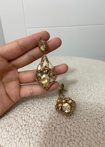 Gold ışıltılı küpe