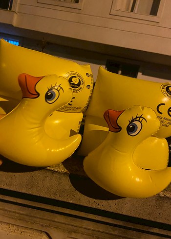 Walt Disney World Sarı Ördek Şeklinde Şişme kolluk