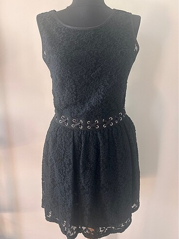 Twist 40 beden siyah dantelli elbise