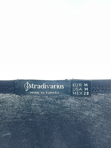 m Beden siyah Renk Stradivarius Bluz %70 İndirimli.