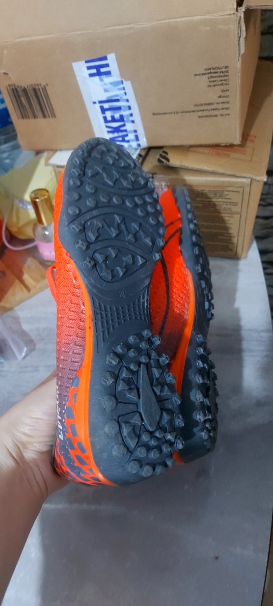 Turuncu Yılan Desenli Erkek Futbol Ayakkabısı - Görsel 4