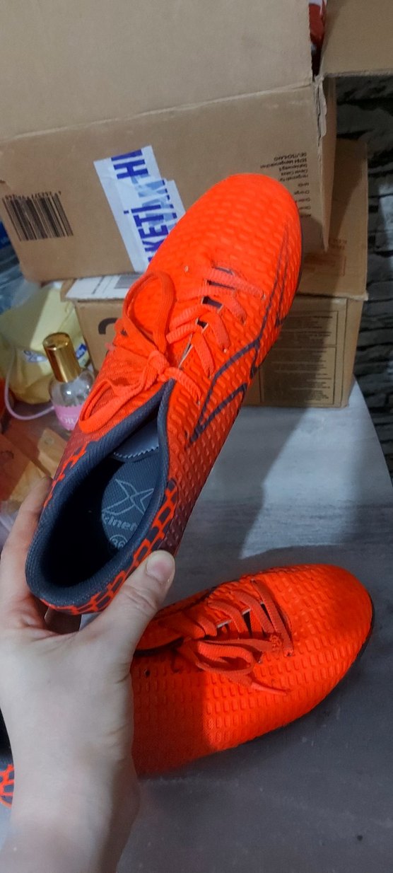 Turuncu Yılan Desenli Erkek Futbol Ayakkabısı - Görsel 3