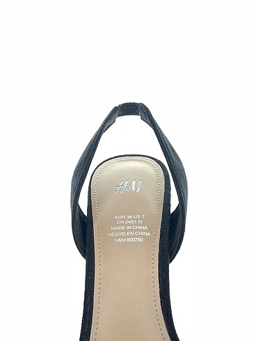 38 Beden siyah Renk H&M Sandalet %70 İndirimli.
