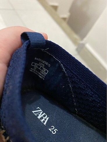 25 Beden lacivert Renk Zara sandalet